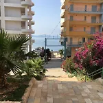 Spiro Apartment